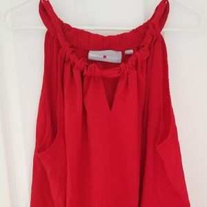 Red silk-like adjustable keyhole neck